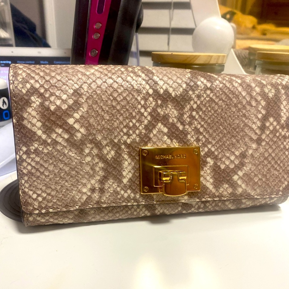 Michael Kors wallet